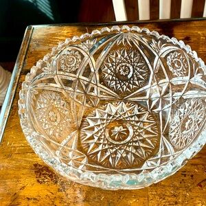Beautiful Crystal Serving bowl. 8.5” across top of bowl.